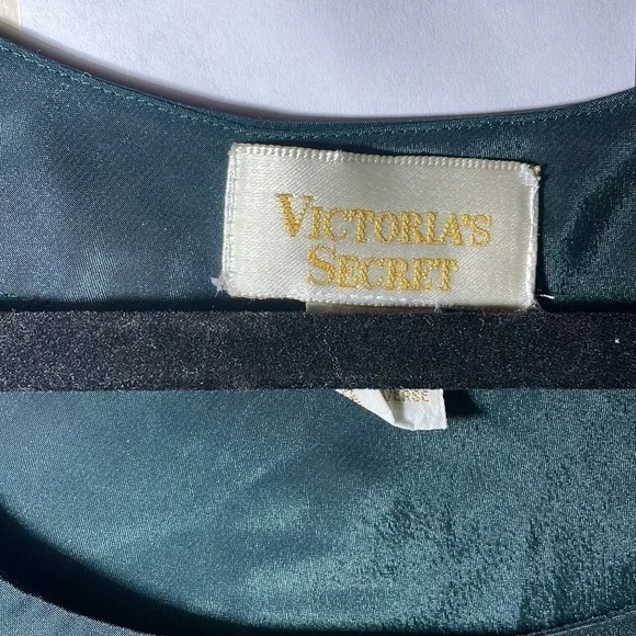 Victoria's Secret Vintage Gold Label Emerald Green Nightgown Small